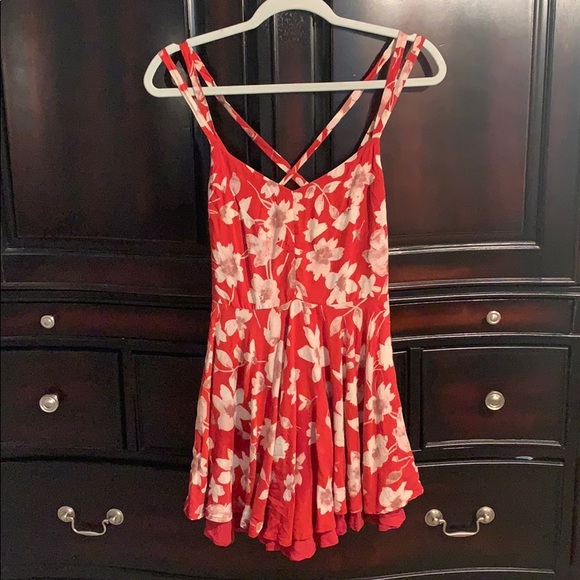 Kimchi Blue Dresses & Skirts - Kimchi Blue floral mini dress